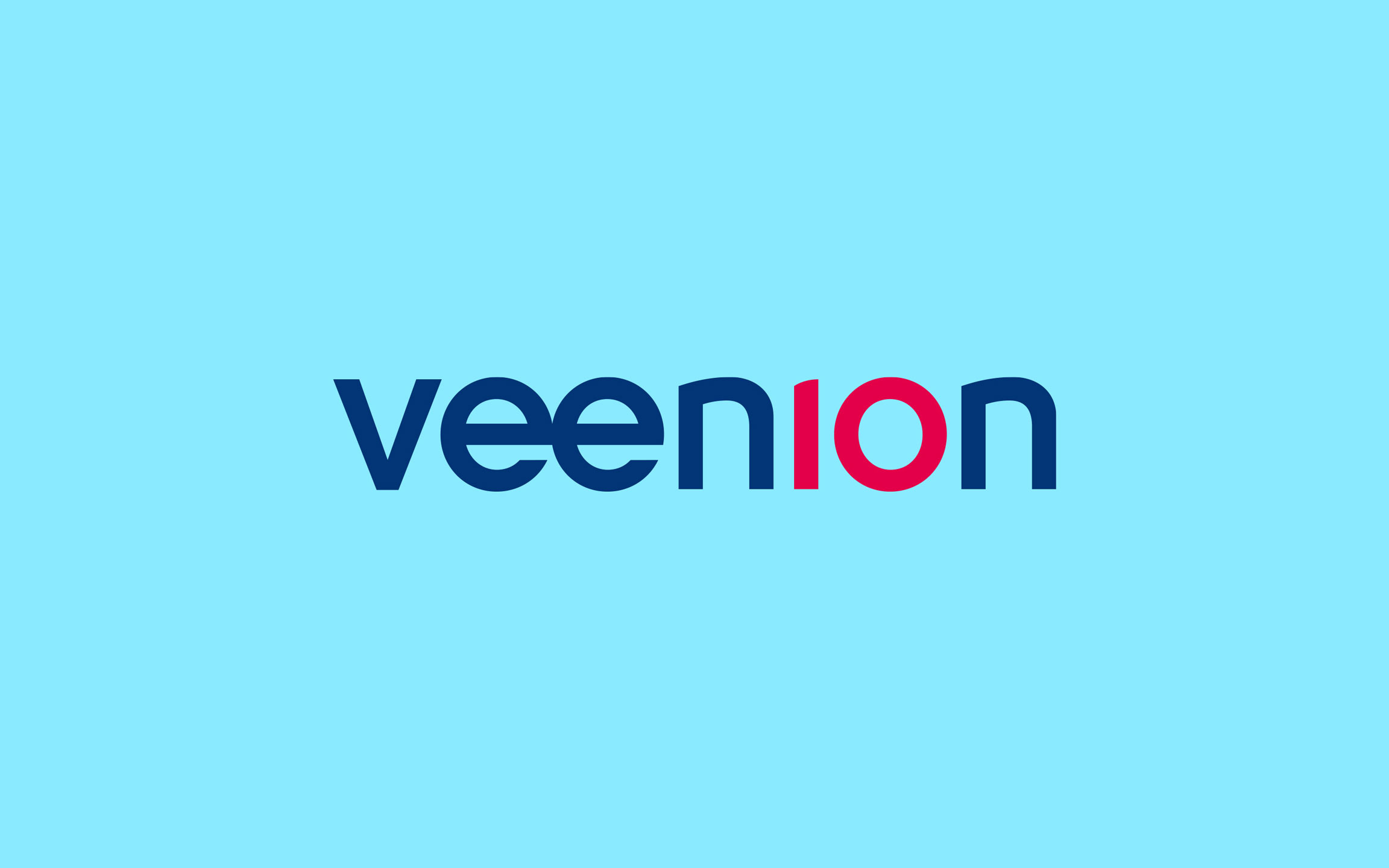 veenion Logo auf hellblauem Hintergrund